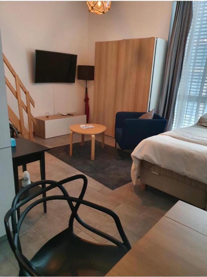 Le Mont-Sur-Lausanne Modern Studio With Mezzanine المظهر الخارجي الصورة